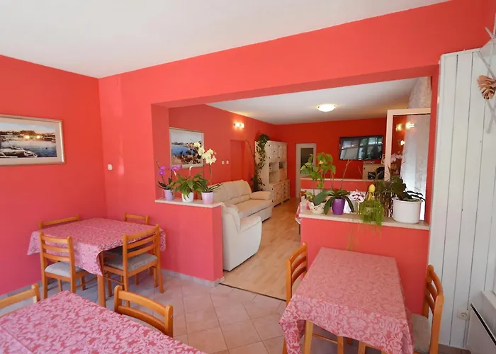 With A Parking Space Affittacamere